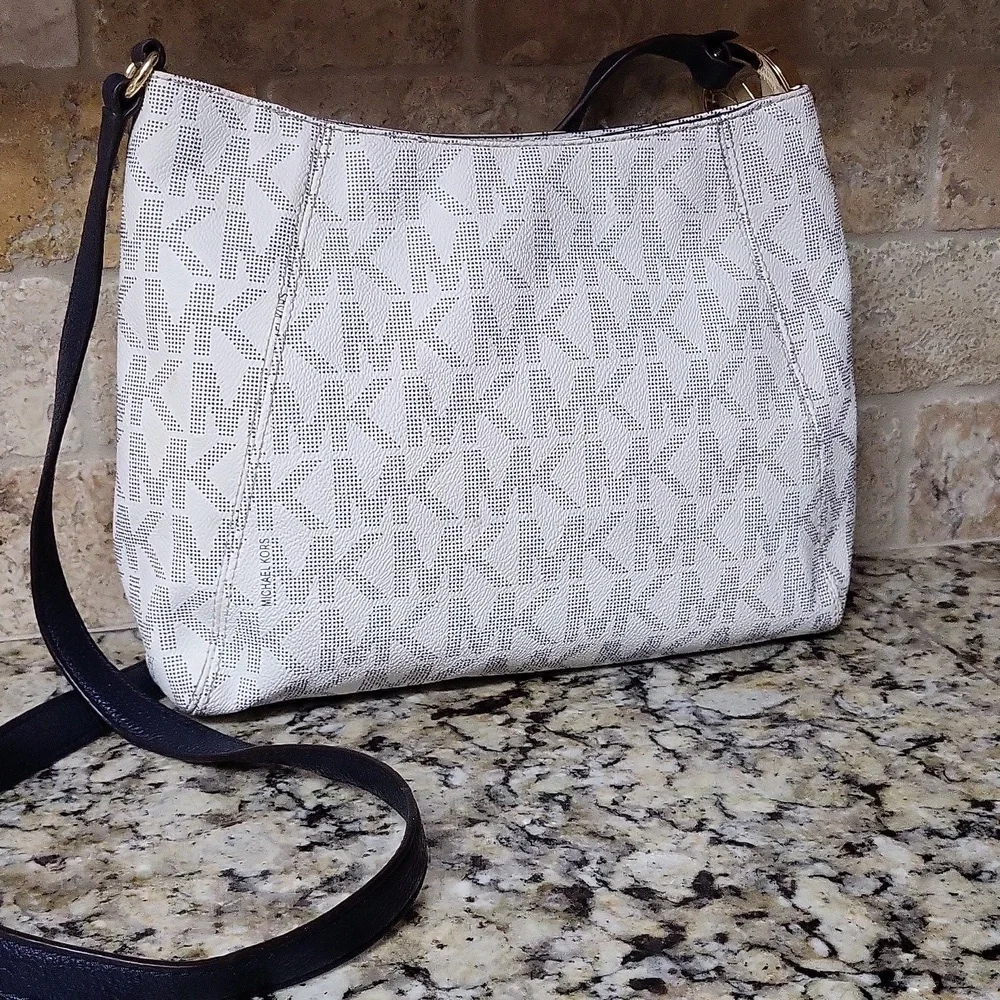 Michael Kors Crossbody